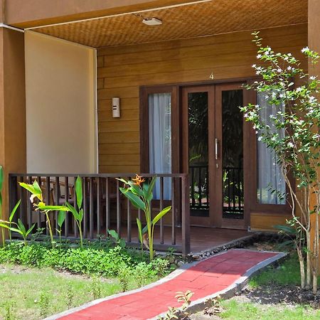 Sunsethouse Lombok Hotel Mangsit Exterior photo