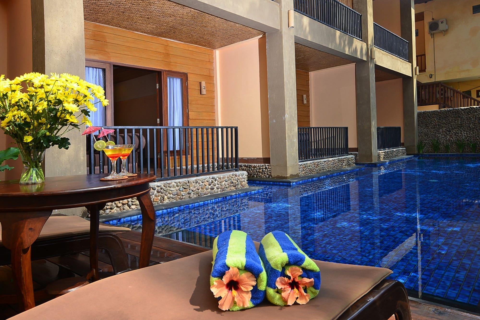 Sunsethouse Lombok Hotel Mangsit Exterior photo