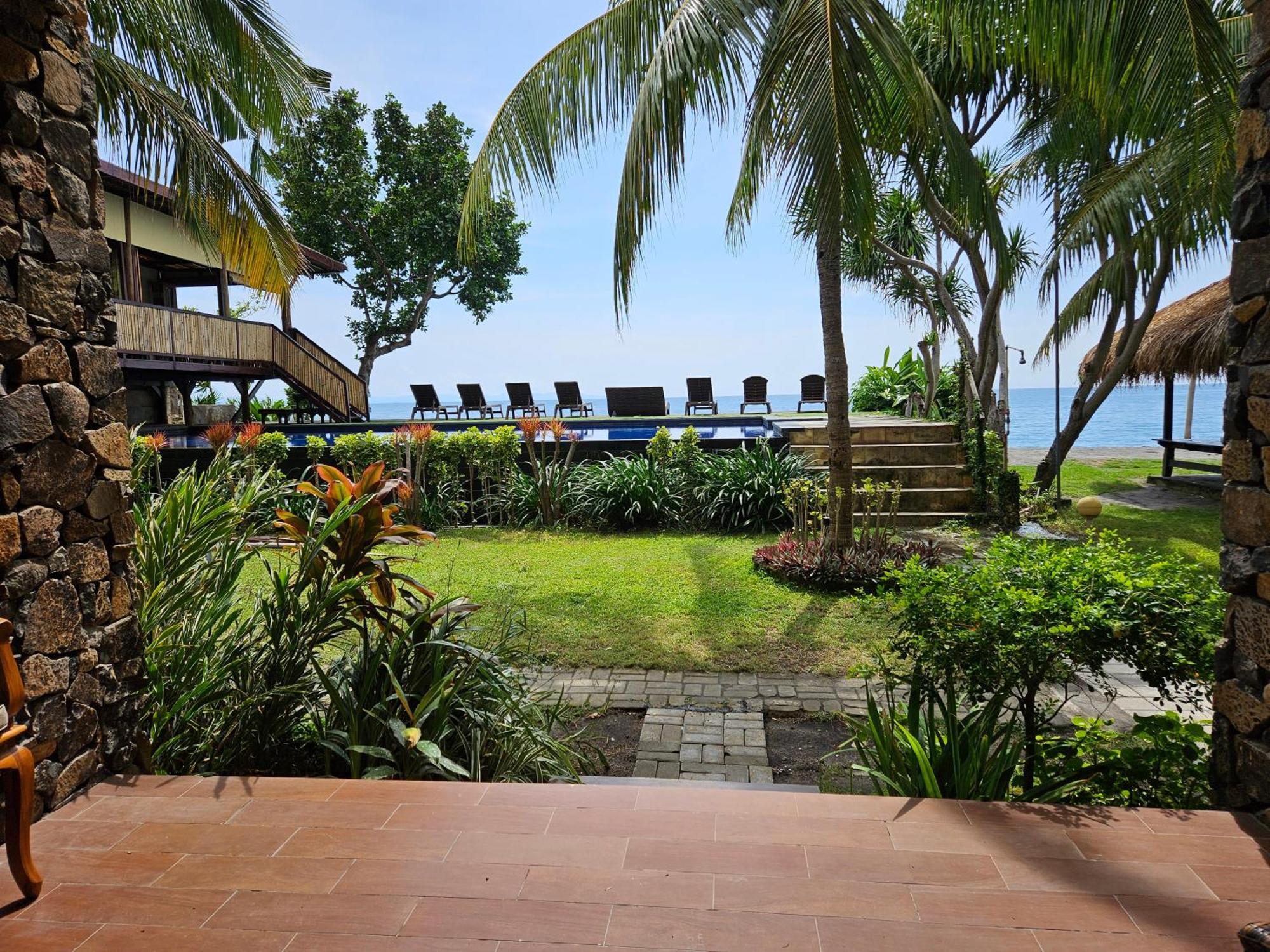 Sunsethouse Lombok Hotel Mangsit Exterior photo