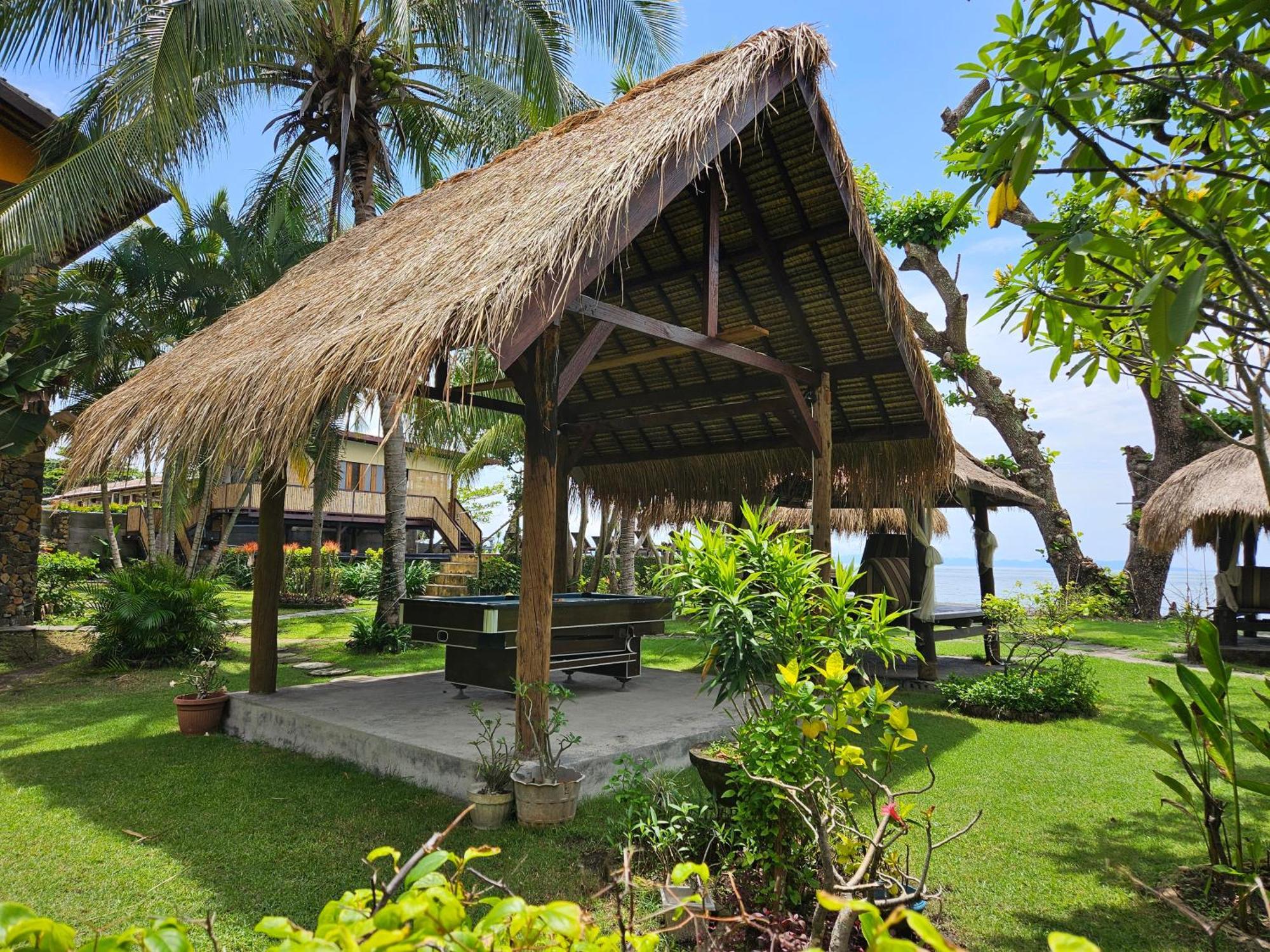 Sunsethouse Lombok Hotel Mangsit Exterior photo