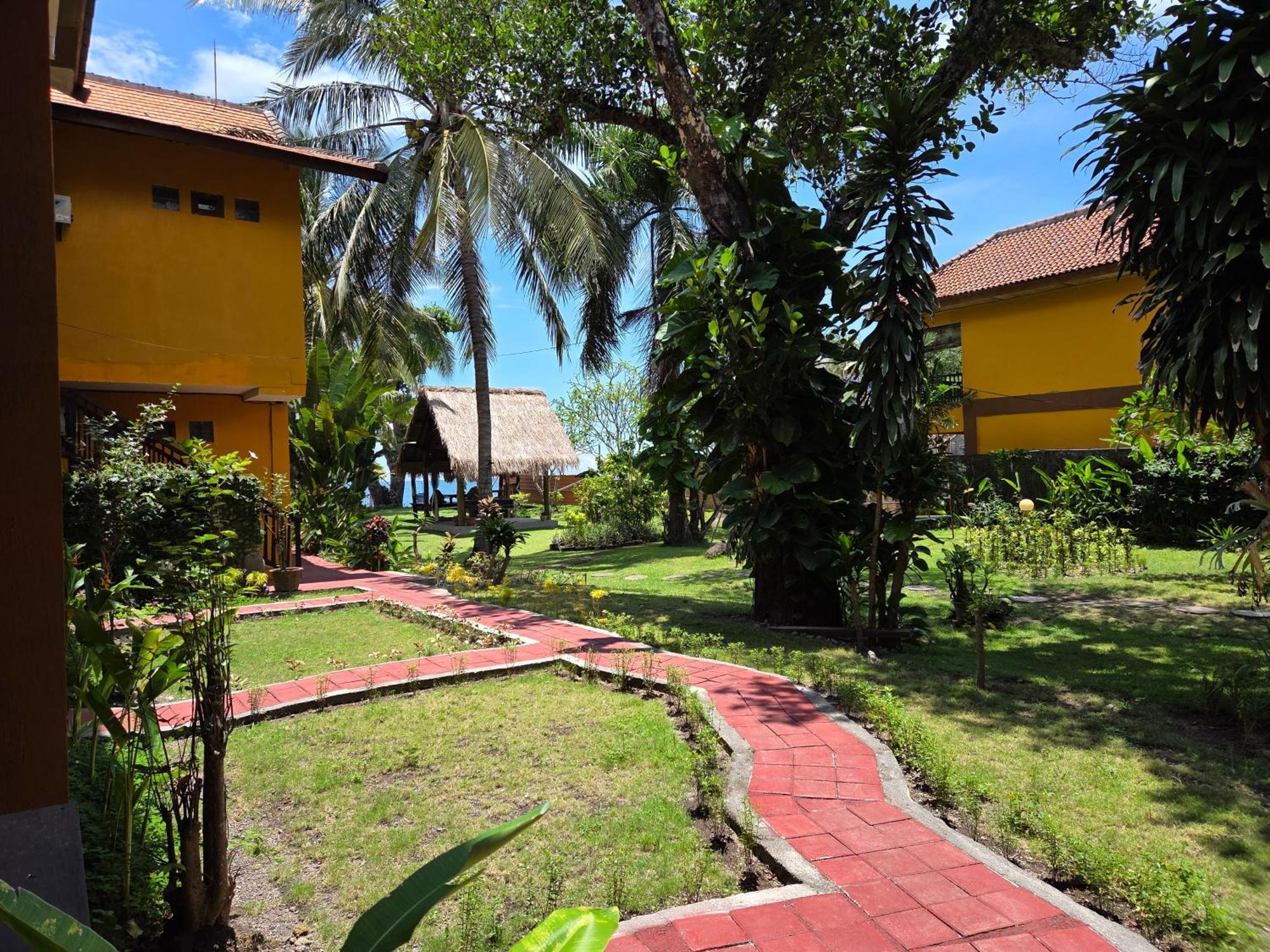 Sunsethouse Lombok Hotel Mangsit Exterior photo