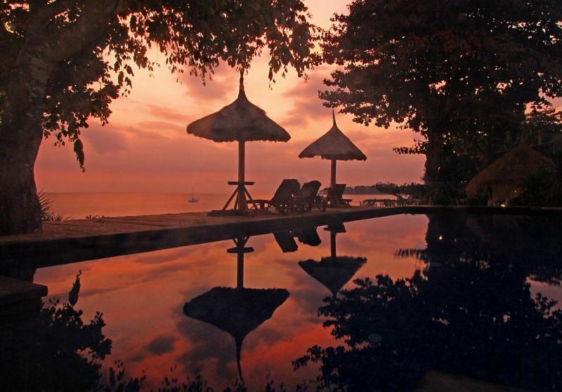 Sunsethouse Lombok Hotel Mangsit Exterior photo